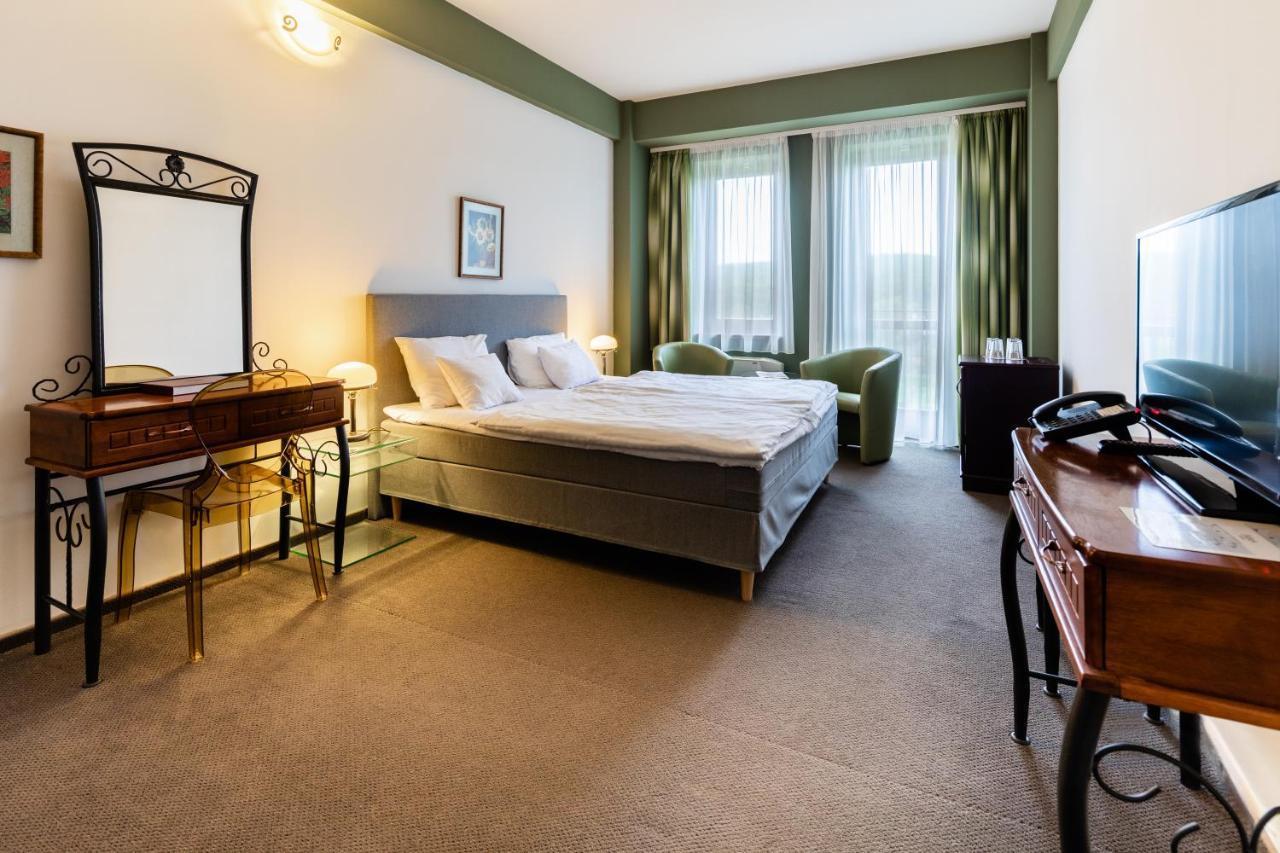 Hotel Vecsecity Hernadvecse Εξωτερικό φωτογραφία